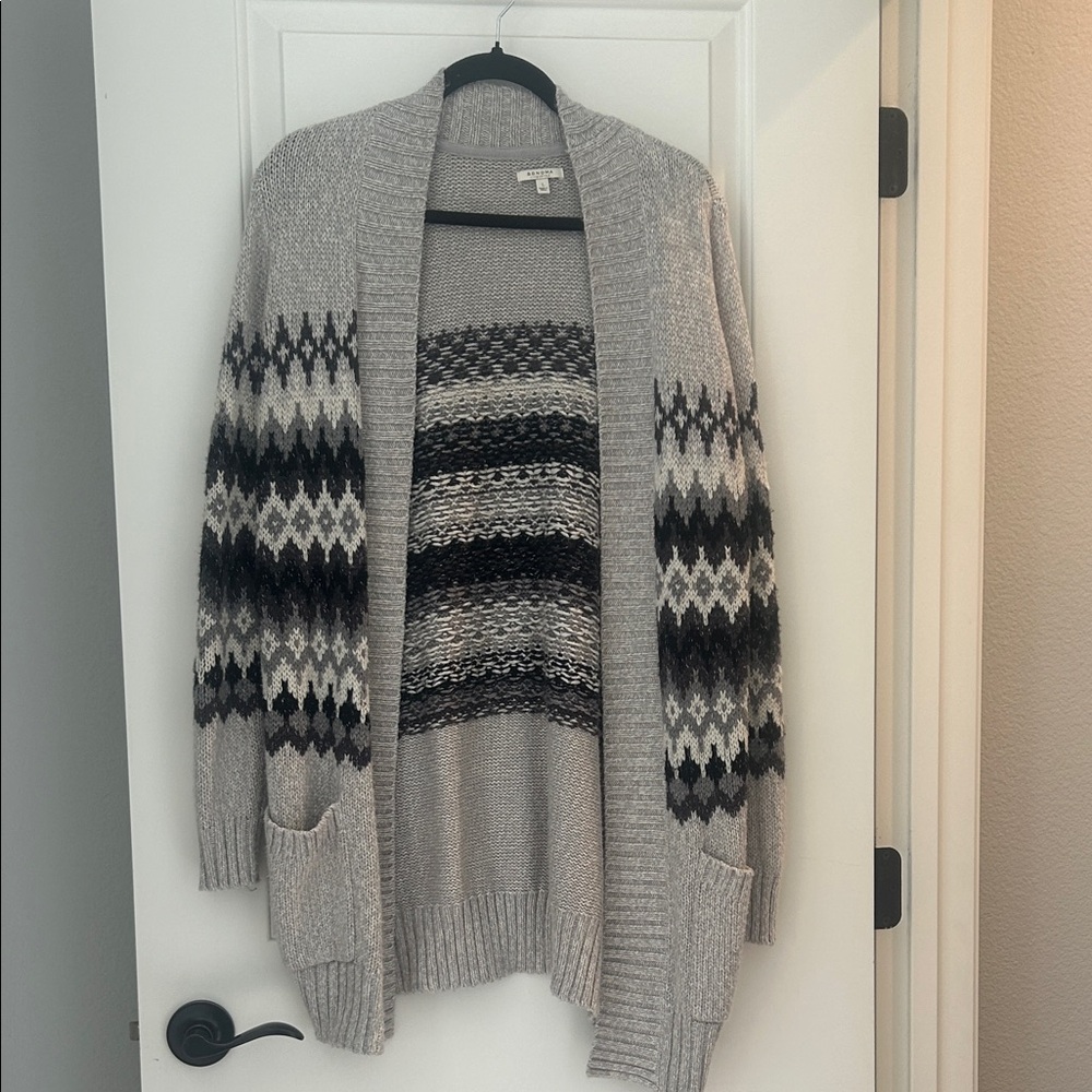 Chic Gray and Black Women's Cardigan